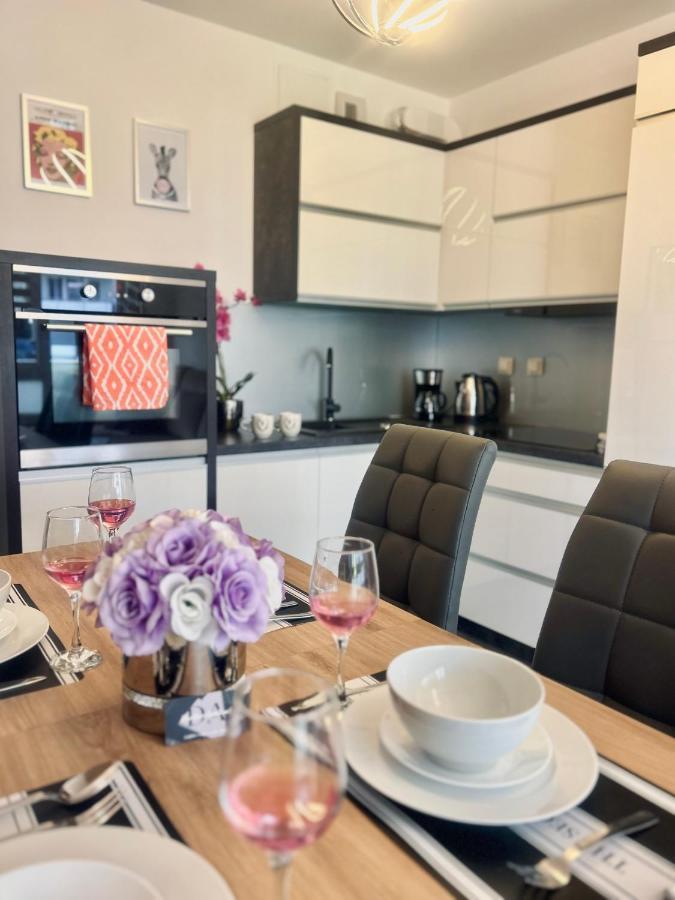 Downtownapartments Andy Air-Conditioned, Underground Parking Available Rzeszów Εξωτερικό φωτογραφία